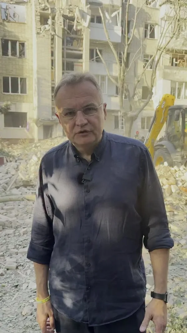 У Львові — ракетний удар, є поранені