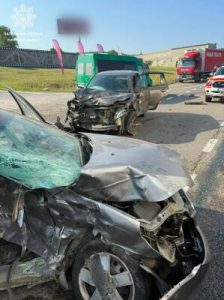 На об’їзній Львова утруднено рух через аварію з постраждалими