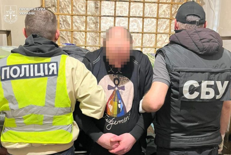 У Львівській області в’язень організував збут гексогену й кулеметів прямо з камери СІЗО