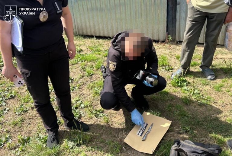 На Львівщині чоловік сховав тіло під велосипедом