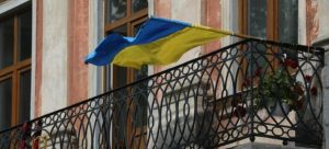 Львів під вітряною атакою: завтра очікуються шквальні пориви вітру
