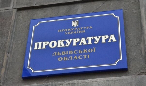 Майже 2 тонни спирту для виготовлення сурогатного алкоголю вилучили з гаража львів’янина