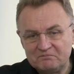 У Львові почали масово мити тротуари (ВІДЕО)
