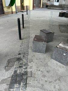 Сквер Василя Сліпака у Львові занепадає через відсутність догляду