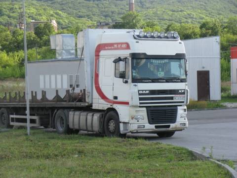 Мешканці Львова закликають обмежити проїзд вантажного транспорту через вулиці міста