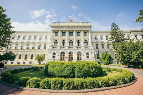 Львівська політехніка очолила рейтинг українських вишів — які спеціальності обирають найчастіше