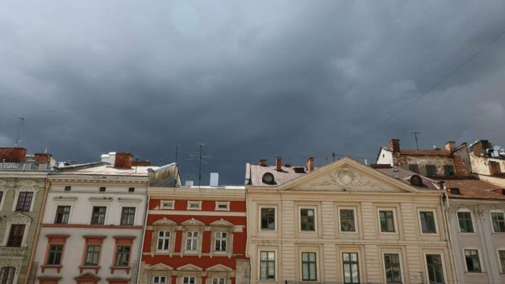 22 серпня Львів накриють грози та шквальний вітер — прогноз погоди