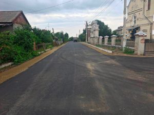 На Львівщині відновлюють аварійну ділянку дороги