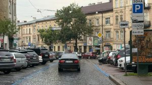 Нова парковка Садового у Львові викликала хвилю критики