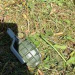 У центрі Львова на одній із вулиць виявили гранату