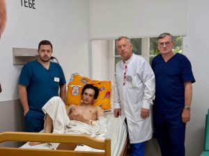 На Львівщині лікарі врятували ногу 16-річному підлітку