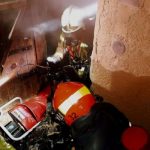 У Львові через пожежу в підвалі рятувальники евакуювали дитину з будинку