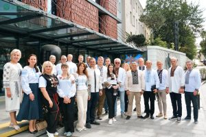 Команда Львівського онкологічного центру відвідала Zenyk Art Gallery