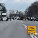 На трасі Львів – Івано-Франківськ легковик злетів на узбіччя (ВІДЕО)