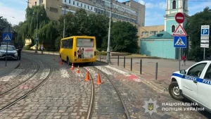 У Львові автобус збив жінку на пішохідному переході, обставини ДТП з’ясовує поліція