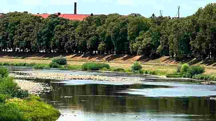 На Львівщині маловоддя призвело до пересихання річок: рух води на Західному Бузі майже зупинився
