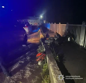 У Хирові в аварії з мотоциклом травмувались неповнолітні водій та пасажир