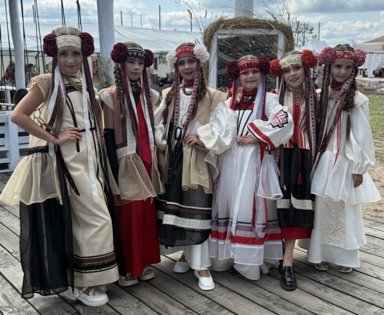 Світязь став майданчиком фестивалю української спадщини, мистецтва та єдності