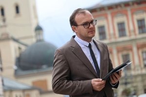 Львівська вистава з укриттями: чому перевірка Москаленка виявилась фейком