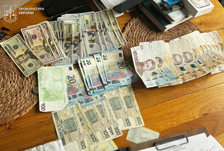 У центрі Львова викрили підпільний бордель (ФОТО)