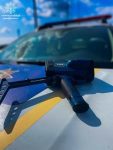 У Львові на вулиці Науковій виявили сумку з бойовим автоматом усередині