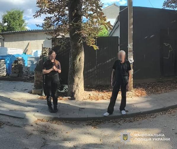 На Львівщині невідомі напали на чоловіка та вкрали його майно (ФОТО)