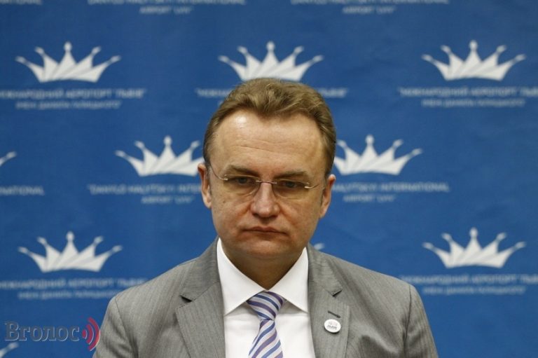 Мер Львова гальмує розвиток міжнародного аеропорту “Львів”