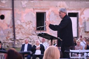 На Львівщині відбувся показ вистави «Коли цвіте папороть»