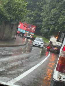 У Львові вантажівка перекрила проїзд у центральній частині міста