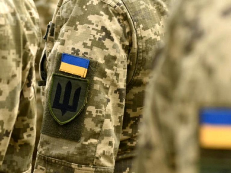 Львівський військовослужбовець втік із польського аеропорту під час поїздки на навчання до Франції