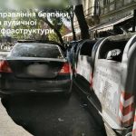 У Львові в самому серці міста виявили автомобілі, припарковані з порушенням правил паркування