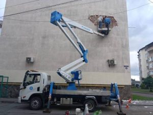 У Стрию тривають роботи з ліквідації наслідків російського удару