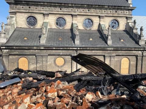У Львові реконструюють дзвіницю і вітражі храму Андрія, пошкоджені внаслідок російського обстрілу