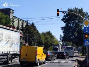 У Львові ввімкнули новий світлофор на перехресті вулиць Шевченка та Брюховицької