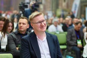 Керівник департаменту економічної політики ЛОВА у серпні отримав зарплату понад 80 тисяч гривень