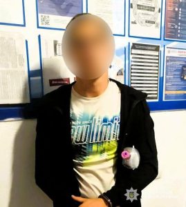 У Львові затримали двох за збут PVP у зіп-пакетах