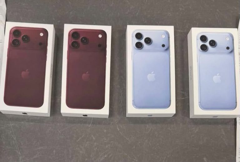 Львівські прикордонники продемонстрували нові iPhone 18 Pro Max
