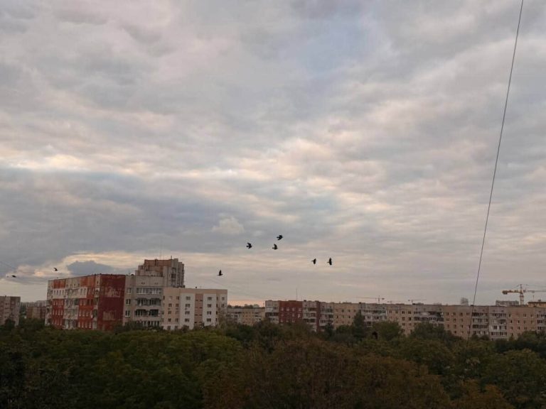 Недільне небо Львова в яскравих барвах (ФОТО)