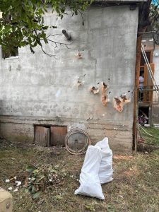 У Львівській області безпілотник влучив у житловий будинок, вибуху не сталося