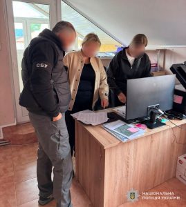 На Львівщині викрили жінку, причетну до земельних оборудок