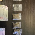 На Львівщині наркоторговці за допомогою рогатки передавали заборонені речовини до виправної установи