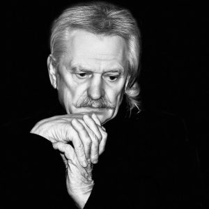 У Львові не стало відомого режисера й актора Євгена Козака