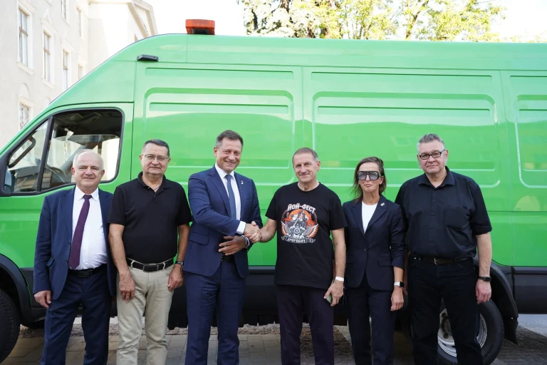 Дрогобич поповнив парк спецтехніки завдяки допомозі краківського водоканалу