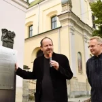 У Львові відкрили пам’ятну таблицю на честь Лемкіна й Лаутерпахта