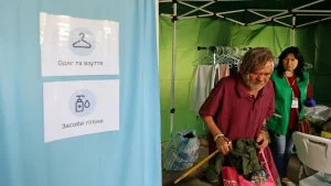 Мобільний хаб соціальної допомоги безпритульним у Львові