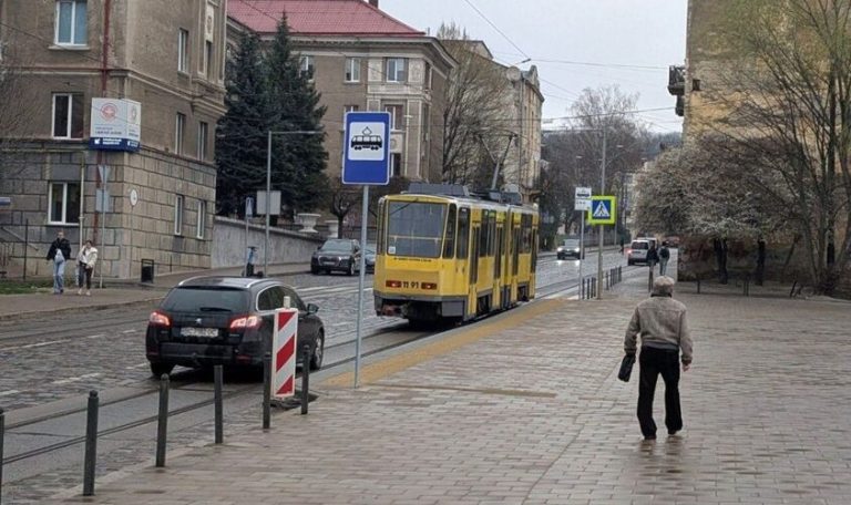 У Львові зникли трамваї, що стали символом Садового