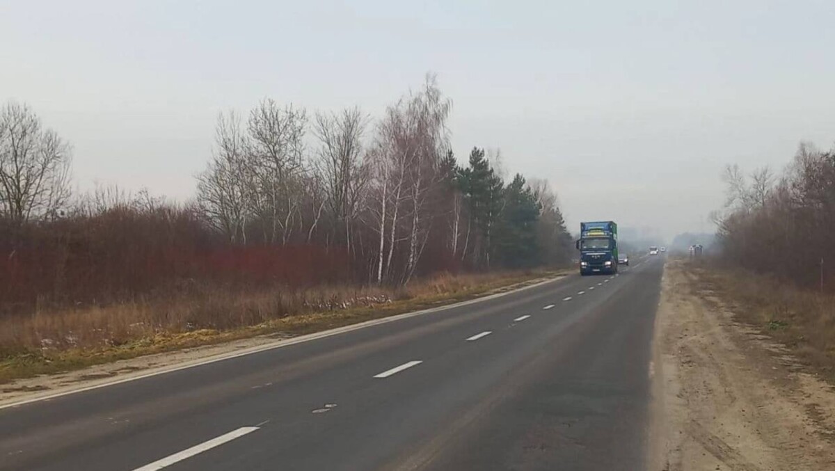 На Львівщині продовжили дію обмежень на рух вантажного та пасажирського транспорту міжнародним маршрутом