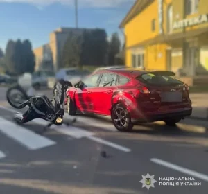 Три аварії за добу на Львівщині за участю мотоциклістів: постраждалих госпіталізували