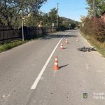 У Львівській області поліція потрапила у ДТП з велосипедом, травмувавши 11-річного хлопчика