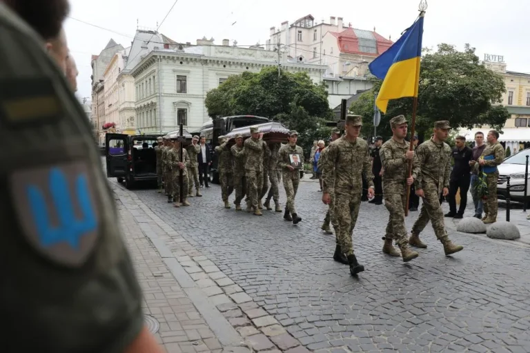 У Львові 1 жовтня відбудеться прощання з трьома загиблими воїнами
